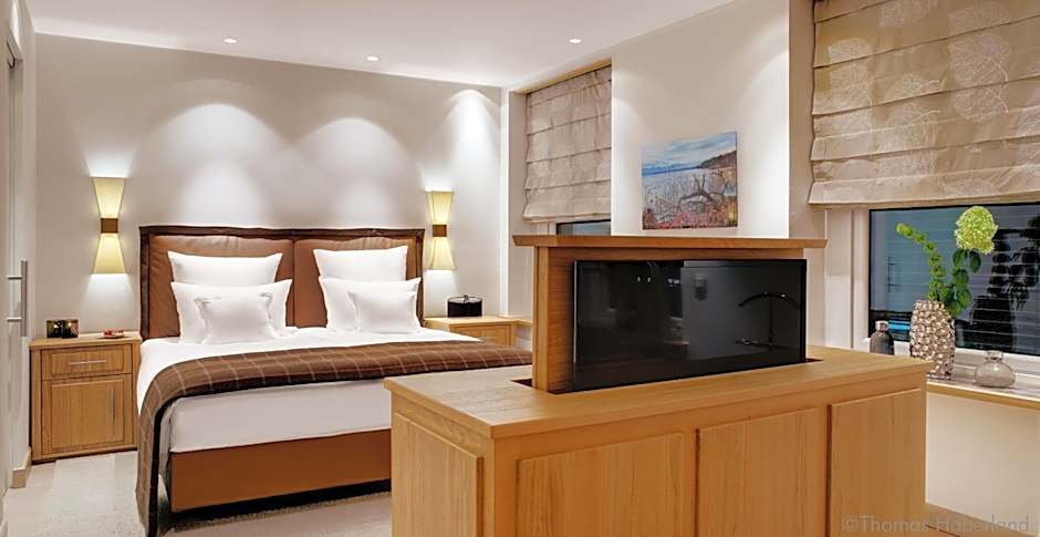 Photo 1 of 5 of Alpine Suite