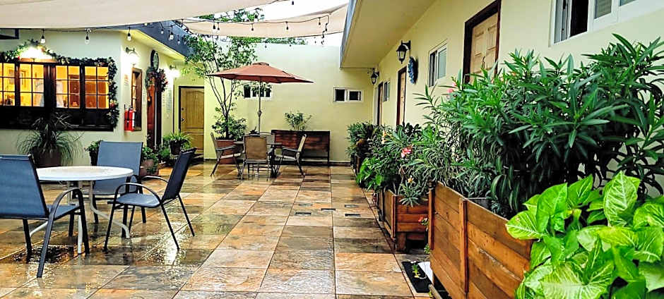 Doña Adelina House
