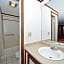 Americas Best Value Inn & Suites Warren Detroit