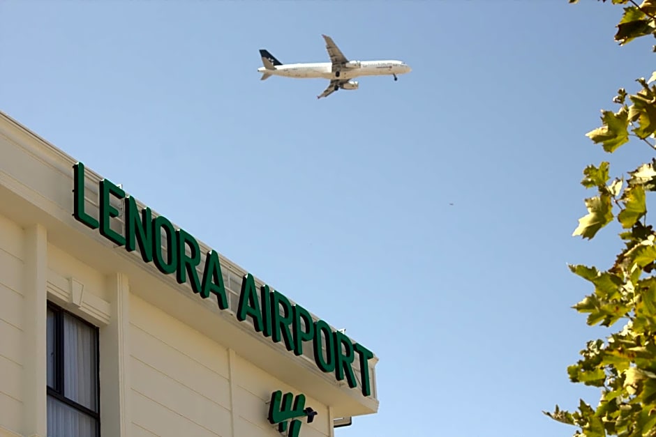 Lenora Airport Hotel
