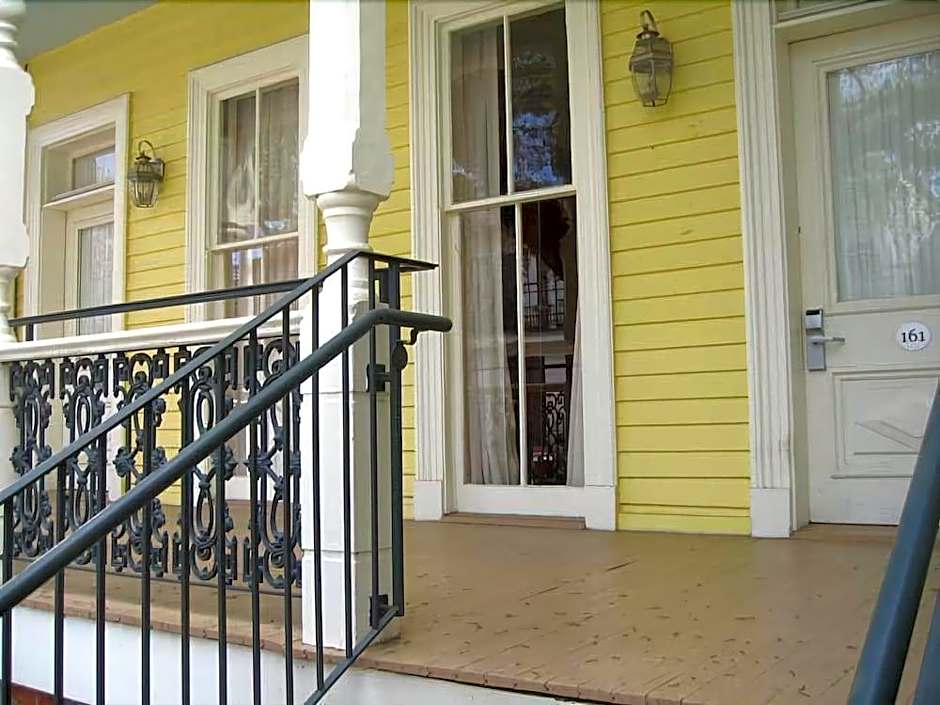 The Prytania Oaks