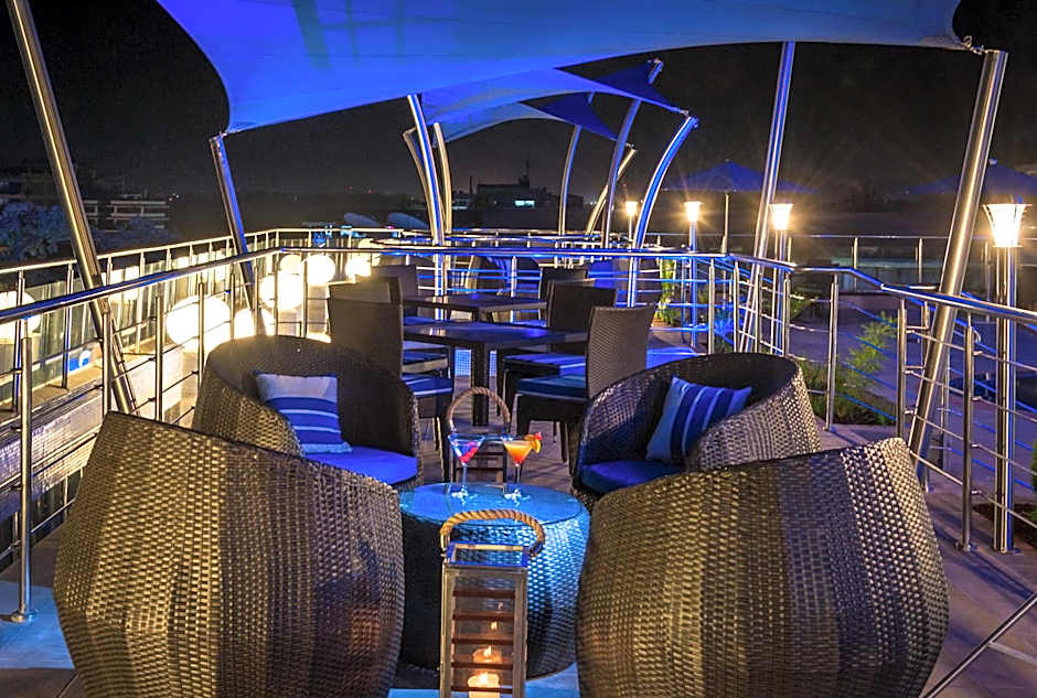 Acacia Premier Hotel