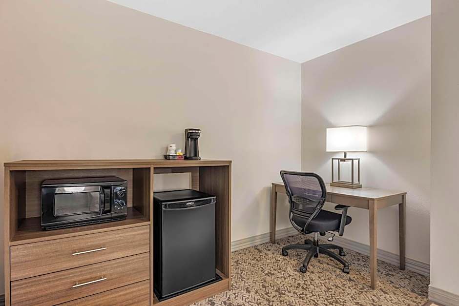 Best Western Plus Grand Manor Inn