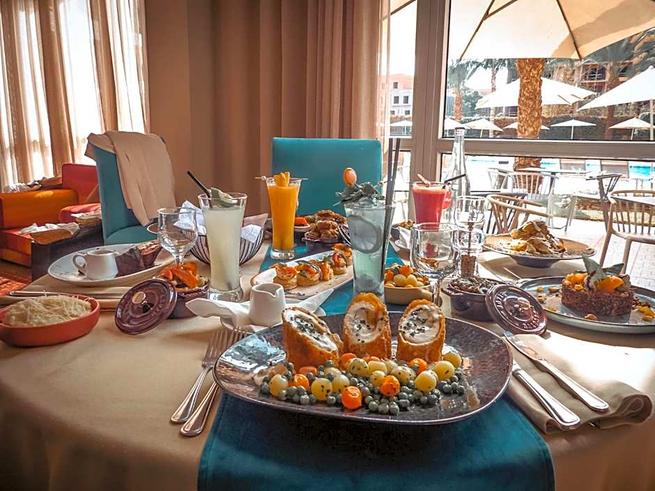 GRAND MOGADOR MENARA