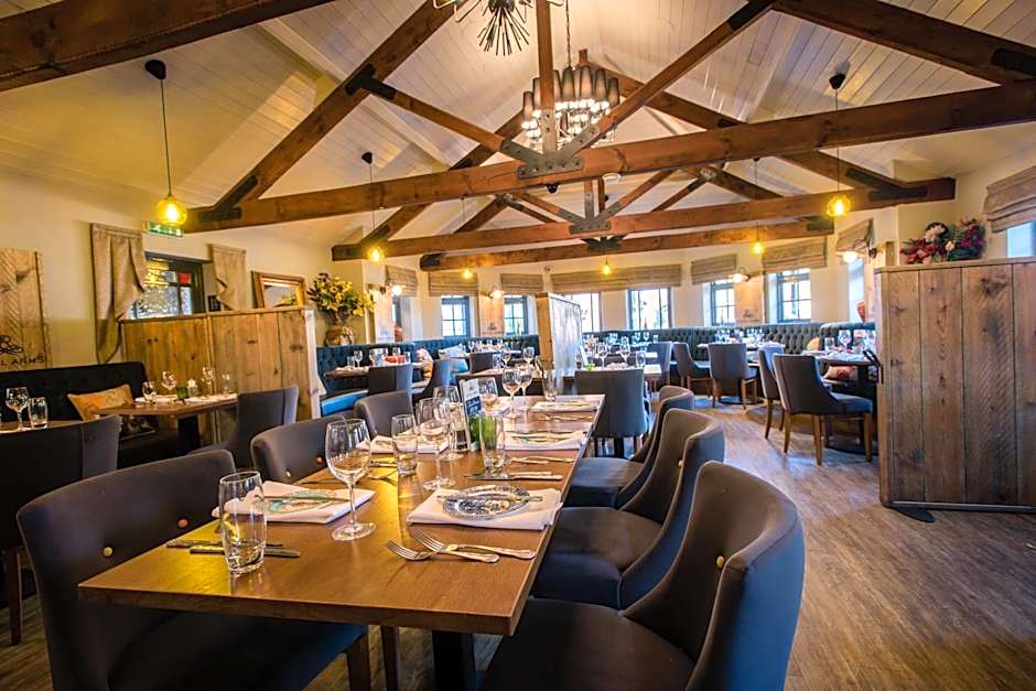 The Royal Arms Hotel Room Only