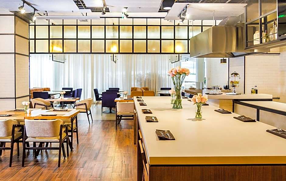 Eb Hotel By Eurobuilding Quito Airport