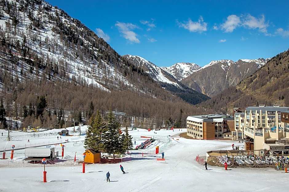 SOWELL HOTELS Le Pas du Loup