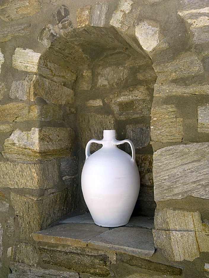 Elena Studios & Apartments