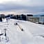 Stroll to Slopes, Village Area, Ski in-out MtLodge 294