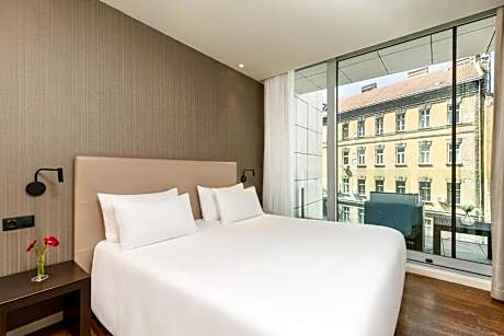 Superior Room with Extra Bed