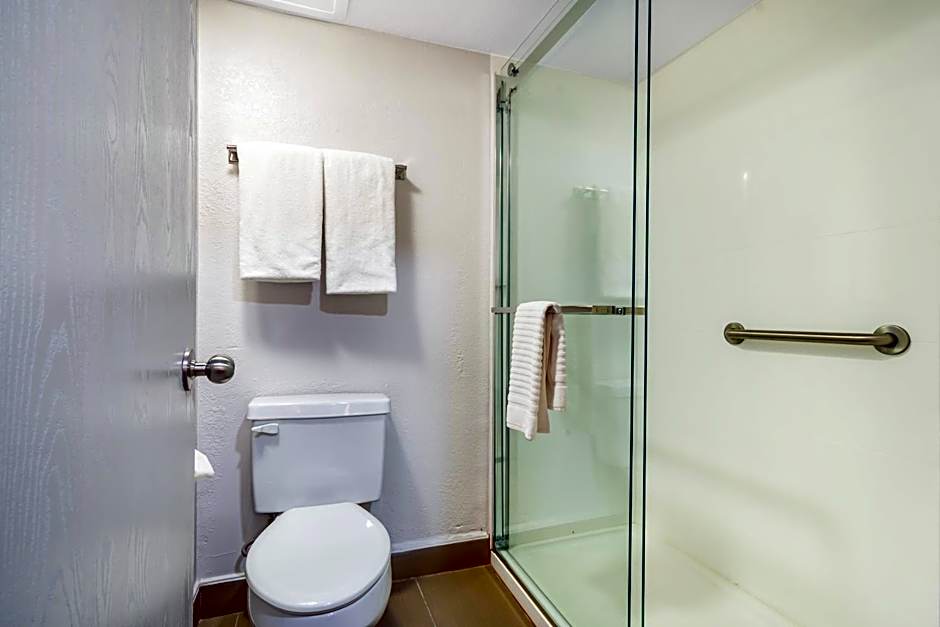 Comfort Inn & Suites - Chesterfield
