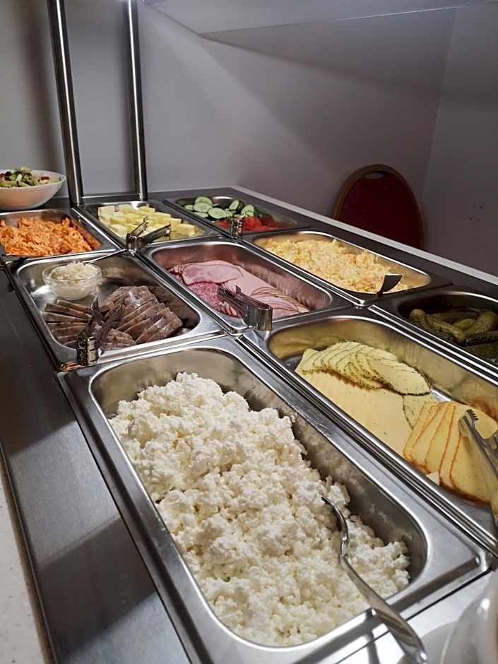 Hotel BEST with FREE PARKING