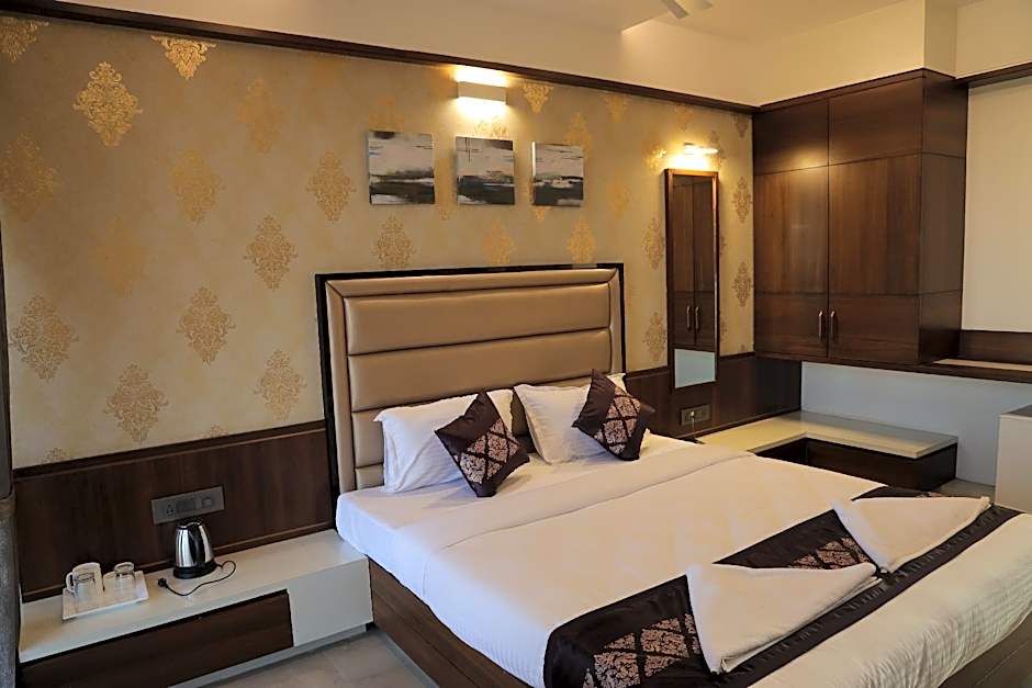 Blisss Hotel, Kolhapur 