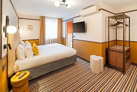 Standard Twin Room - Non-Smoking