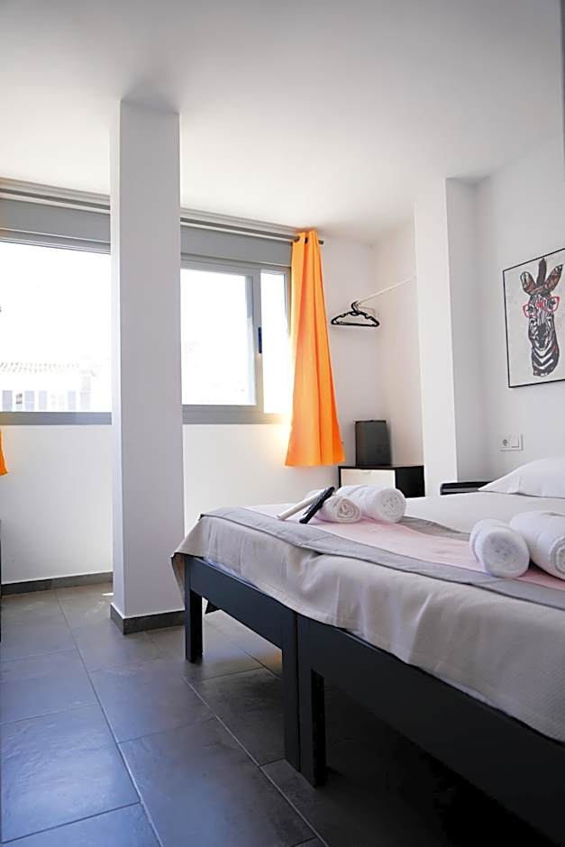 New Art Hostel - Albergue Juvenil