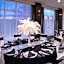 Holiday Inn & Suites Farmington Hills - Detroit NW by IHG