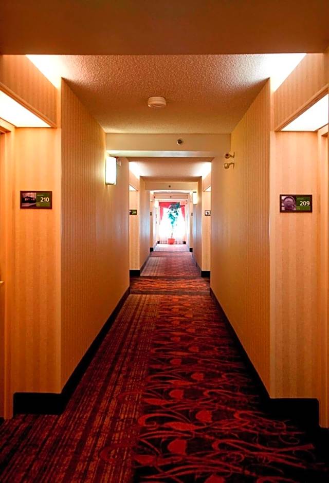 Hampton Inn By Hilton Toronto-Mississauga West, Ontario, Canada