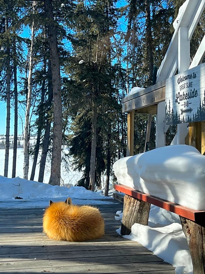 Great Slave Lakeside Bed & Breakfast