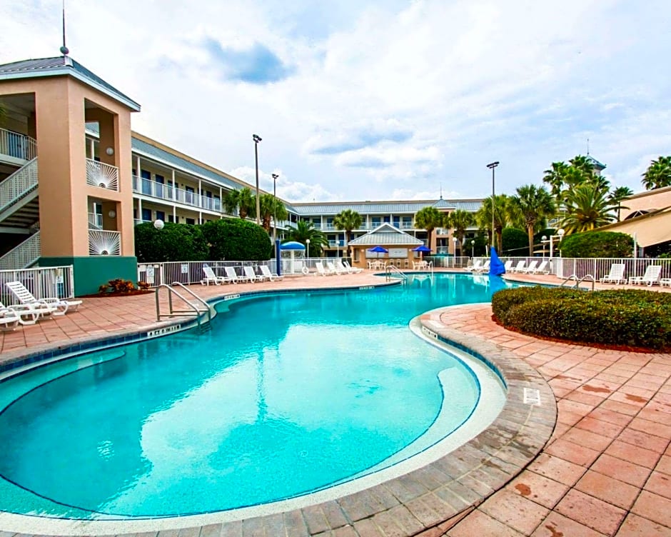 Maingate Garden Inn