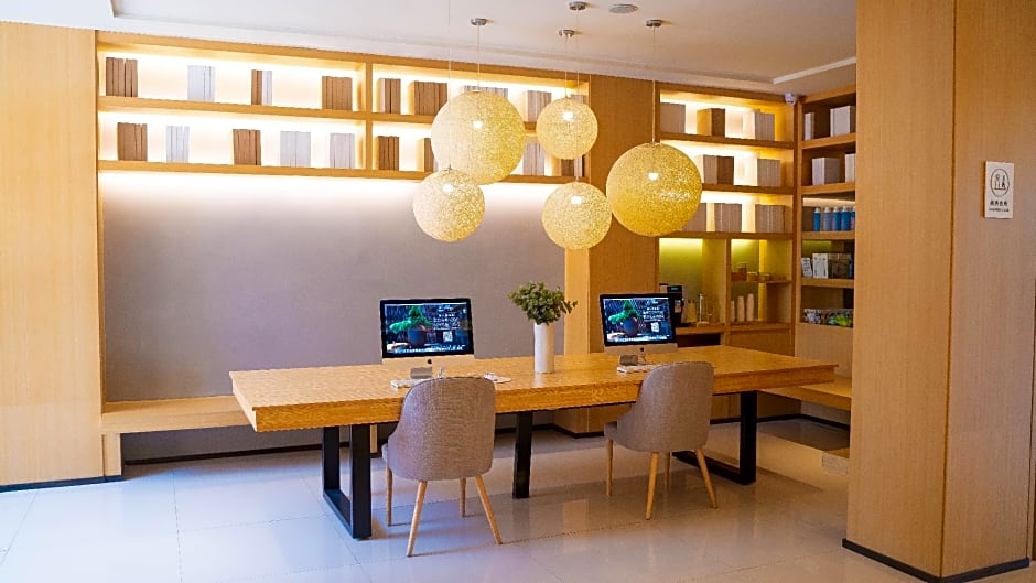 Ji Hotel Daqing Tieren Plaza