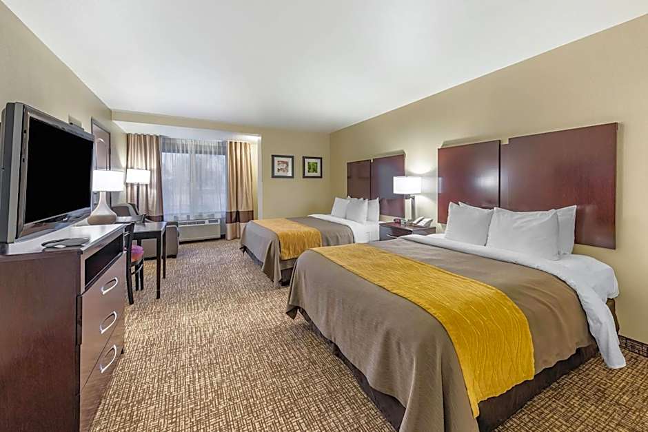 Comfort Inn & Suites Colton