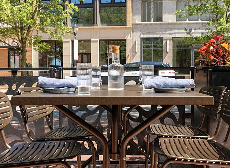 Crowne Plaza Cleveland at Playhouse Square By IHG