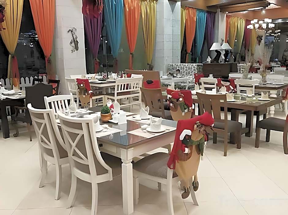 Paragon Hotel And Suites