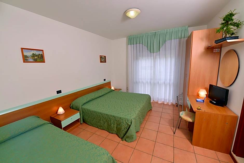 Hotel Etna