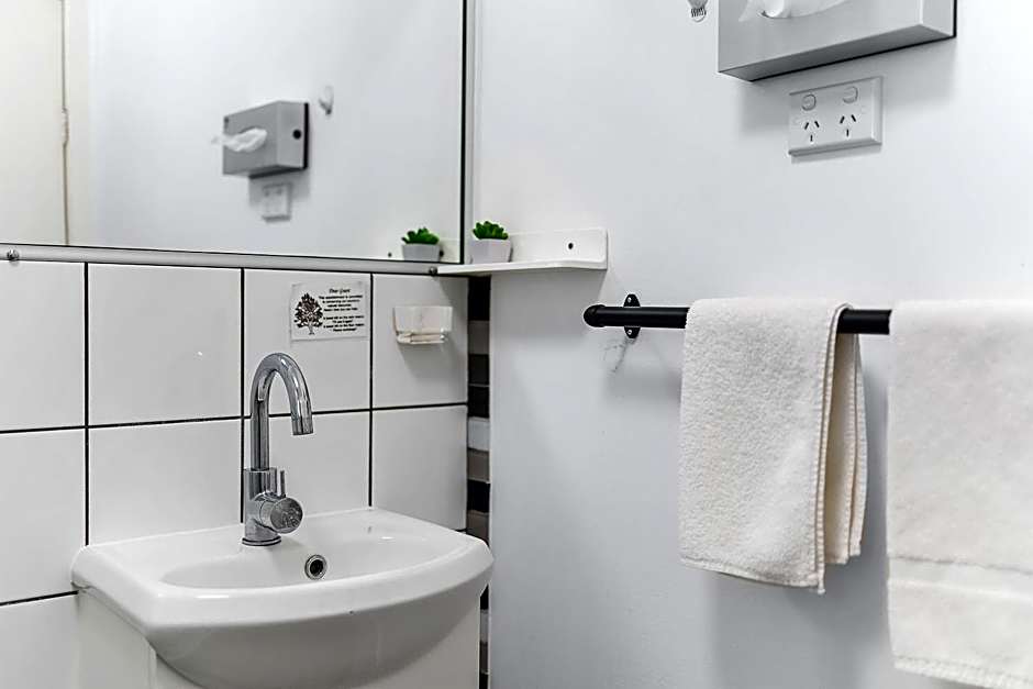 Castlereagh Motor Inn