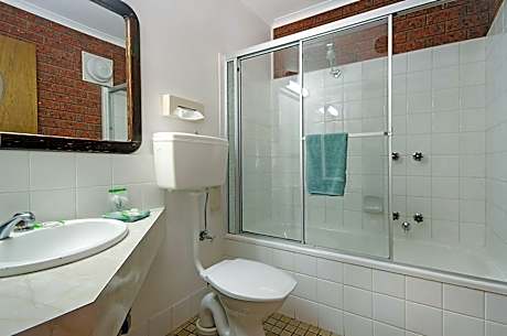 Two-Bedroom Suite - Room 6