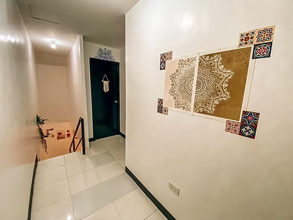 Cozy Themed 2BR TownHouse - near Clark Airport - TRP1