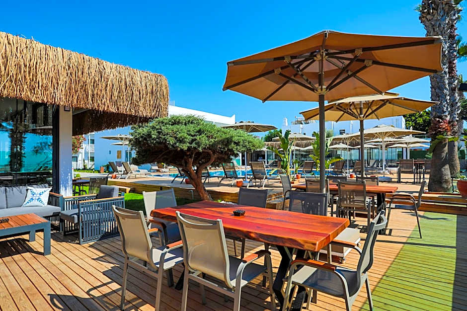 Yalıpark Beach Hotel