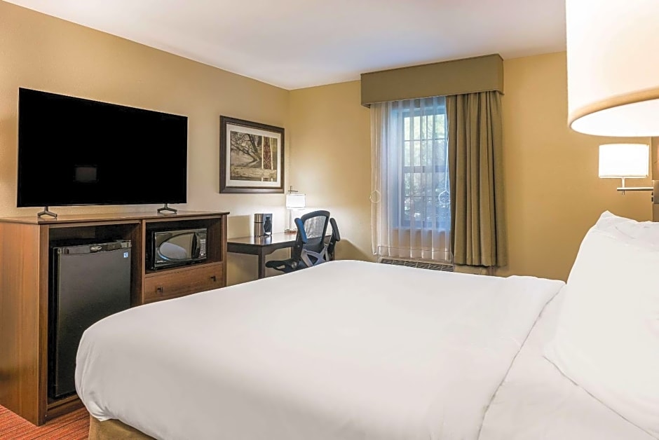 Country Inn & Suites by Radisson, Grandville-Grand Rapids West, MI