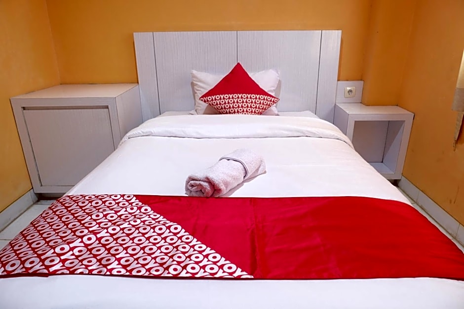 Super OYO 515 Oasis Hotel