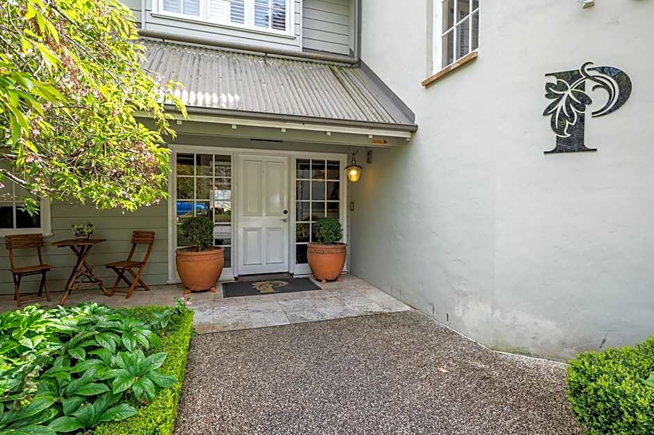 Parklands Country Gardens & Lodges