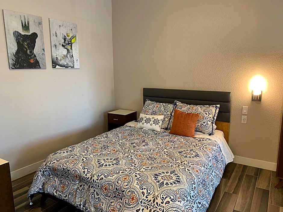 Solis Place in Old Town