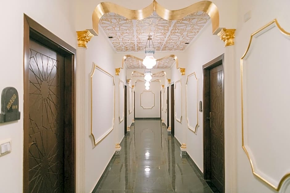 Jimmy Pyramids Hotel