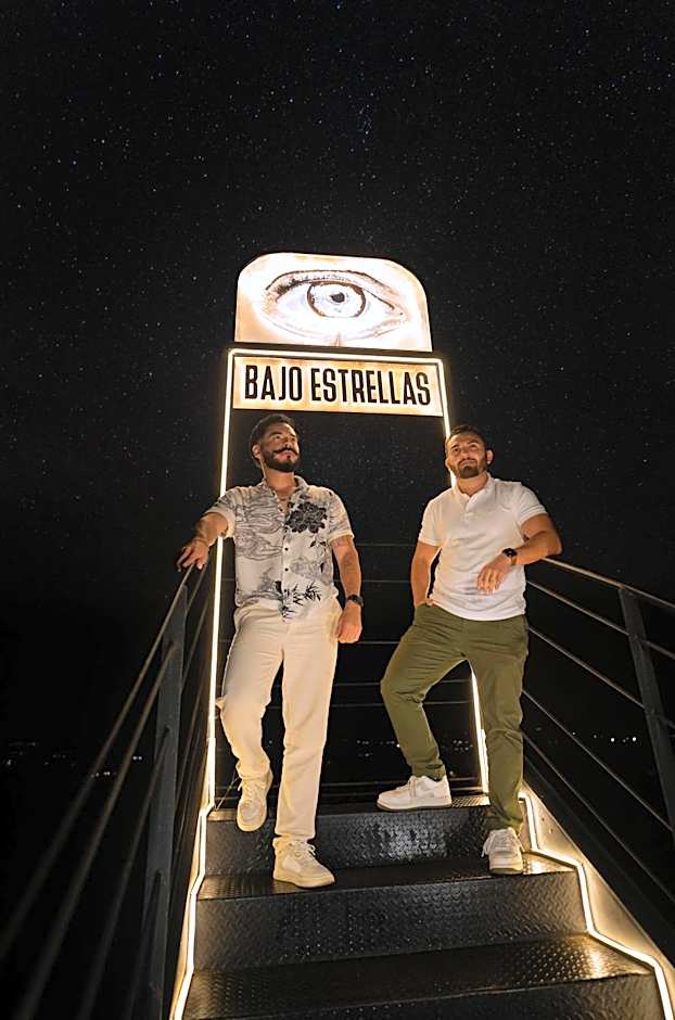 Bajo Estrellas Hotel Contemporáneo