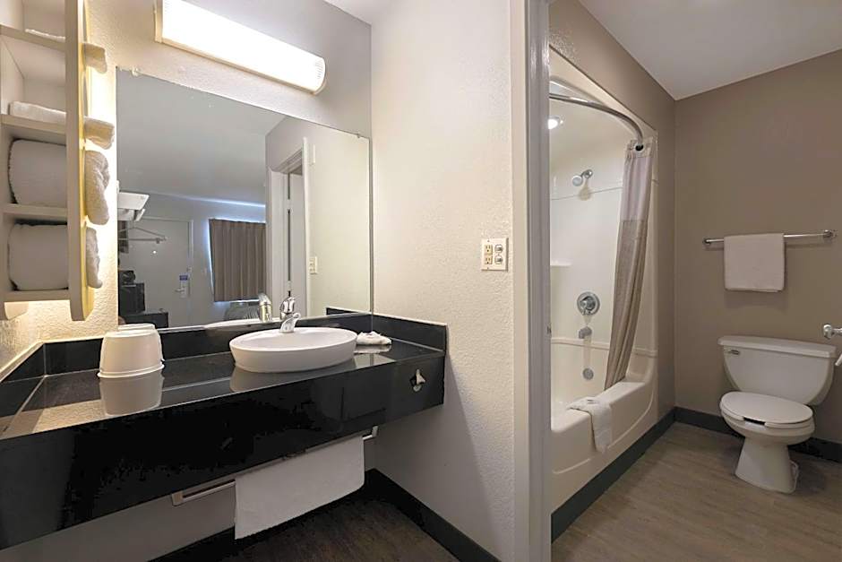 Motel 6-San Antonio, TX - West SeaWorld