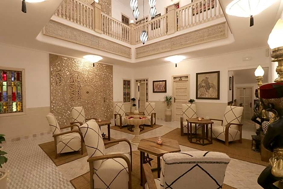 Riad Wazani Square & SPA