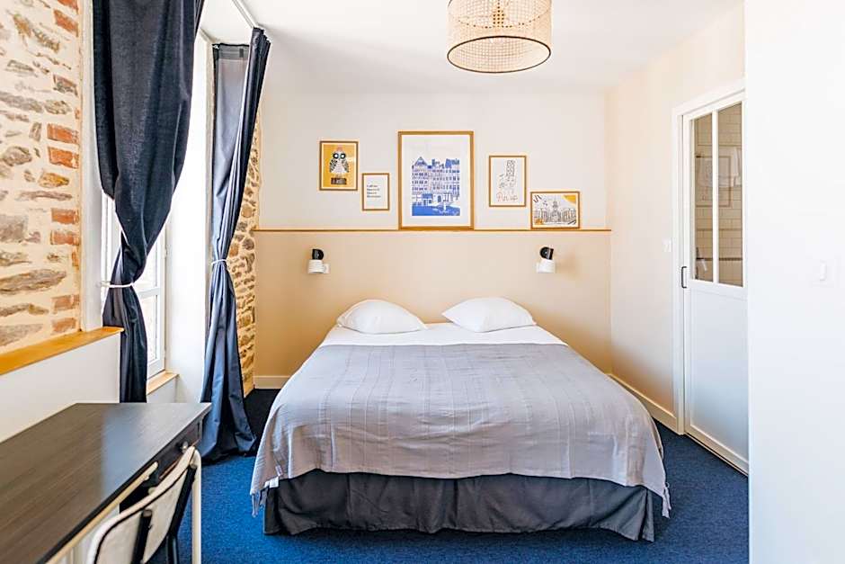 Les Chouettes Hostel