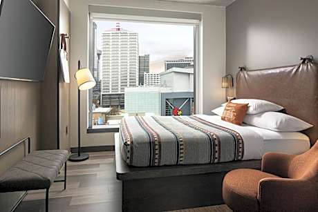 Moxy Louisville Downtown