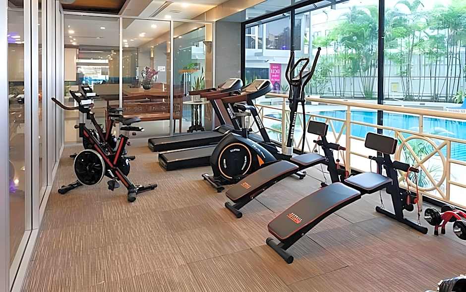 Summit Pavilion Hotel