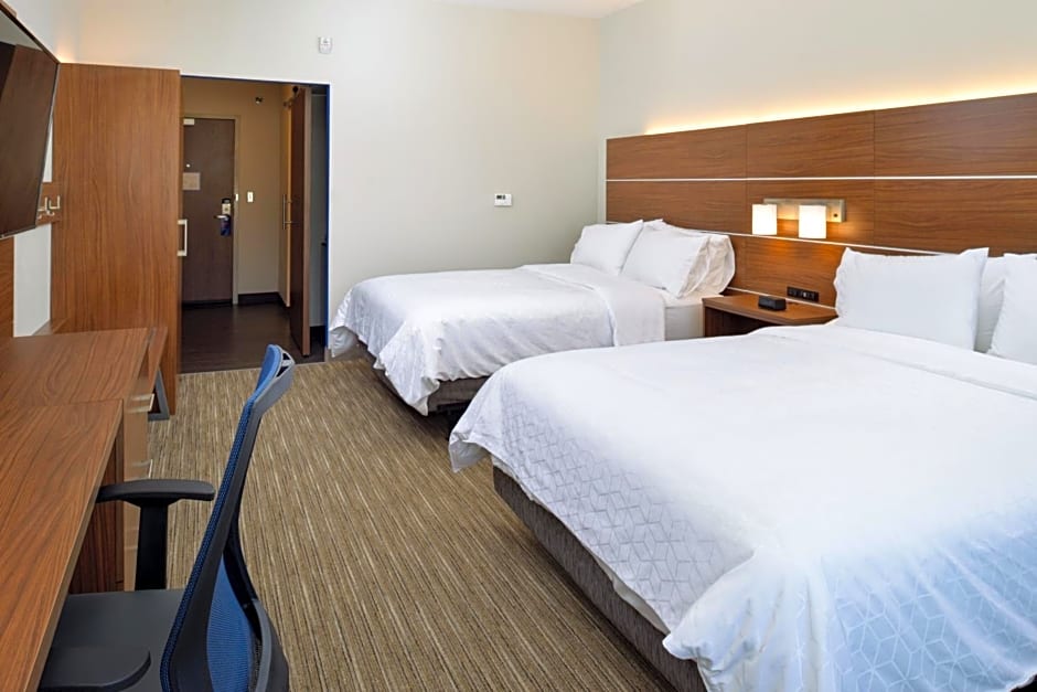 Holiday Inn Express and Suites Elko