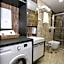 Elanis Suites