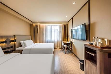 Senior Twin Room-Family