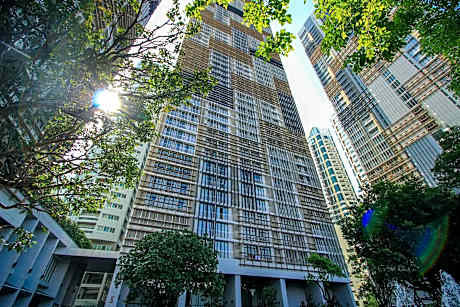 Hampton Residence Next To Emporium