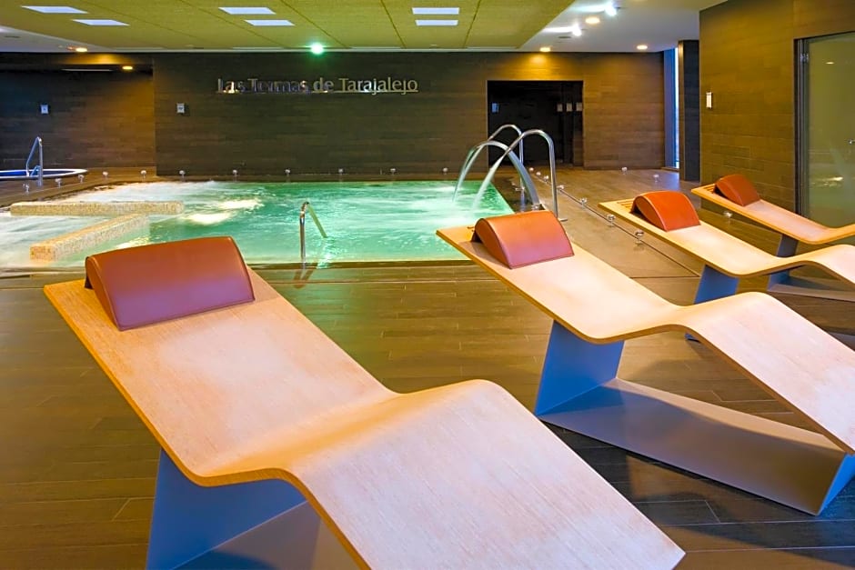 R2 Romantic Fantasia Suites - Adults Only