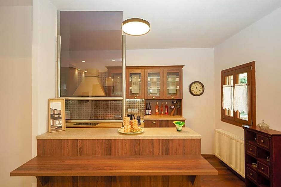 Elati Suites & Apartments-Mihail