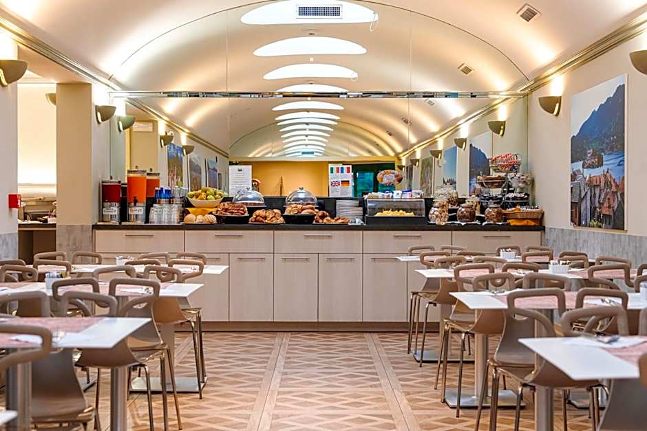 Crystal Hotel Varese